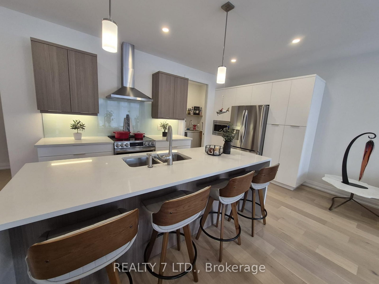 9150 Willoughby Drive, Unit 40 - Photo 12