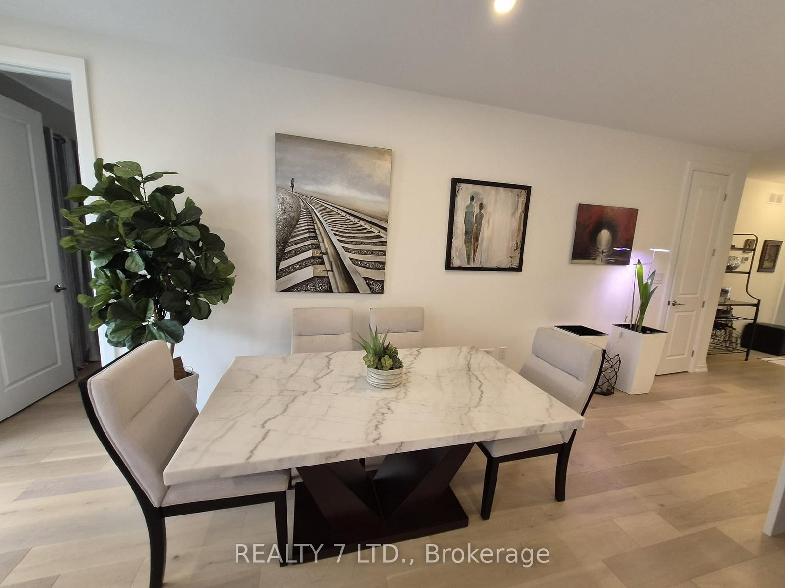 9150 Willoughby Drive, Unit 40 - Photo 18