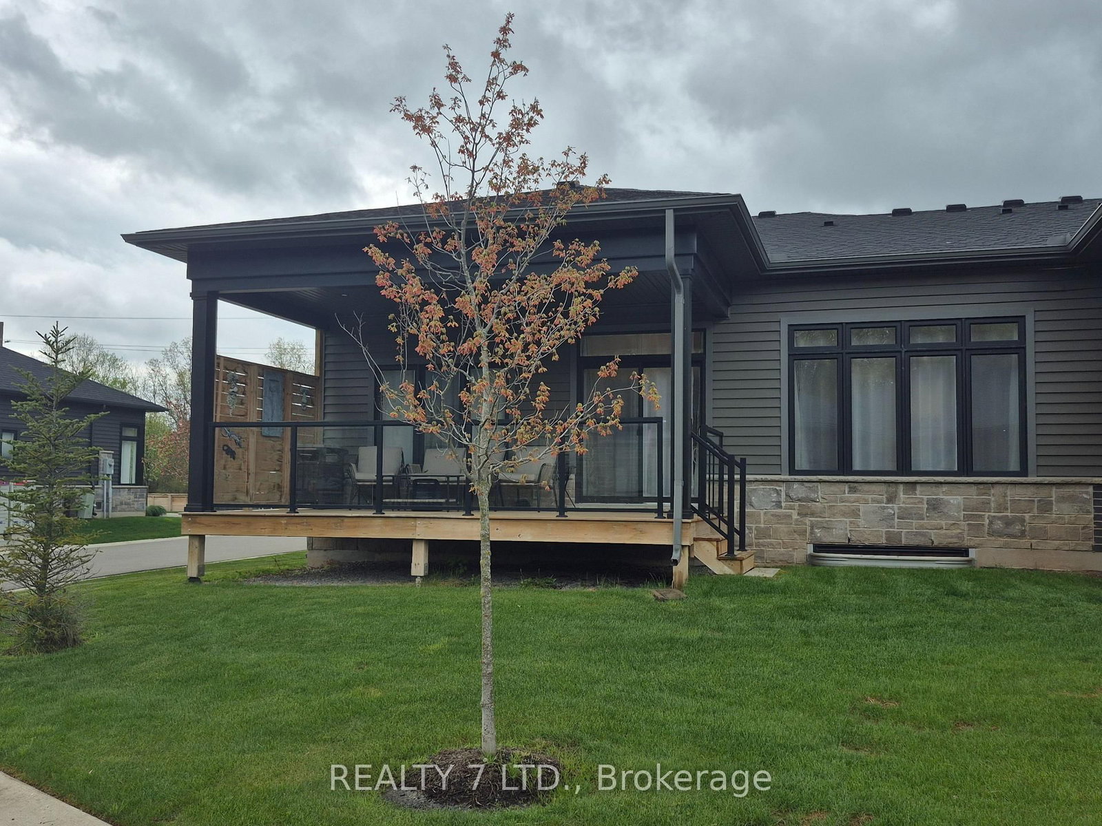 9150 Willoughby Drive, Unit 40 - Photo 41
