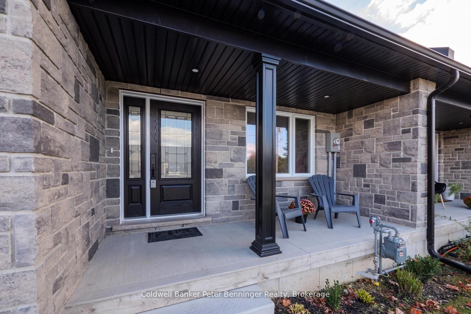 419 W Park Street • West Grey, ON photo 5