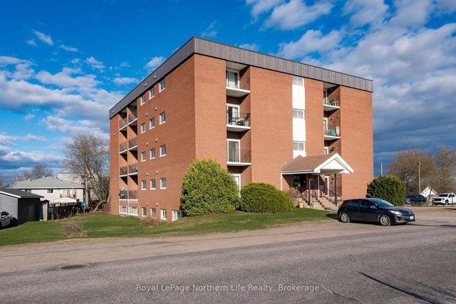 203 - 122 Giroux Street