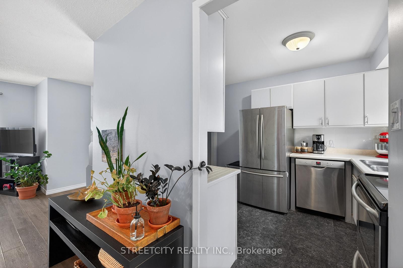 825 Dundalk Drive, Unit 30 - Photo 14