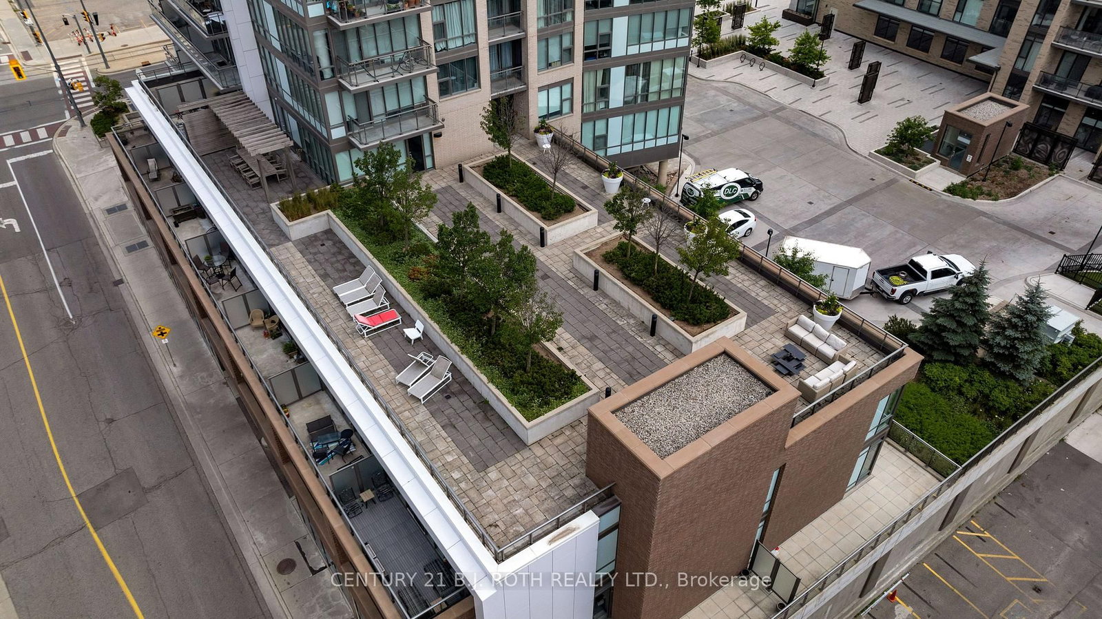 85 Duke Street W, Unit 1507 - Photo 24