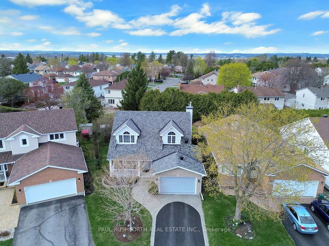 1377 Caravel Crescent