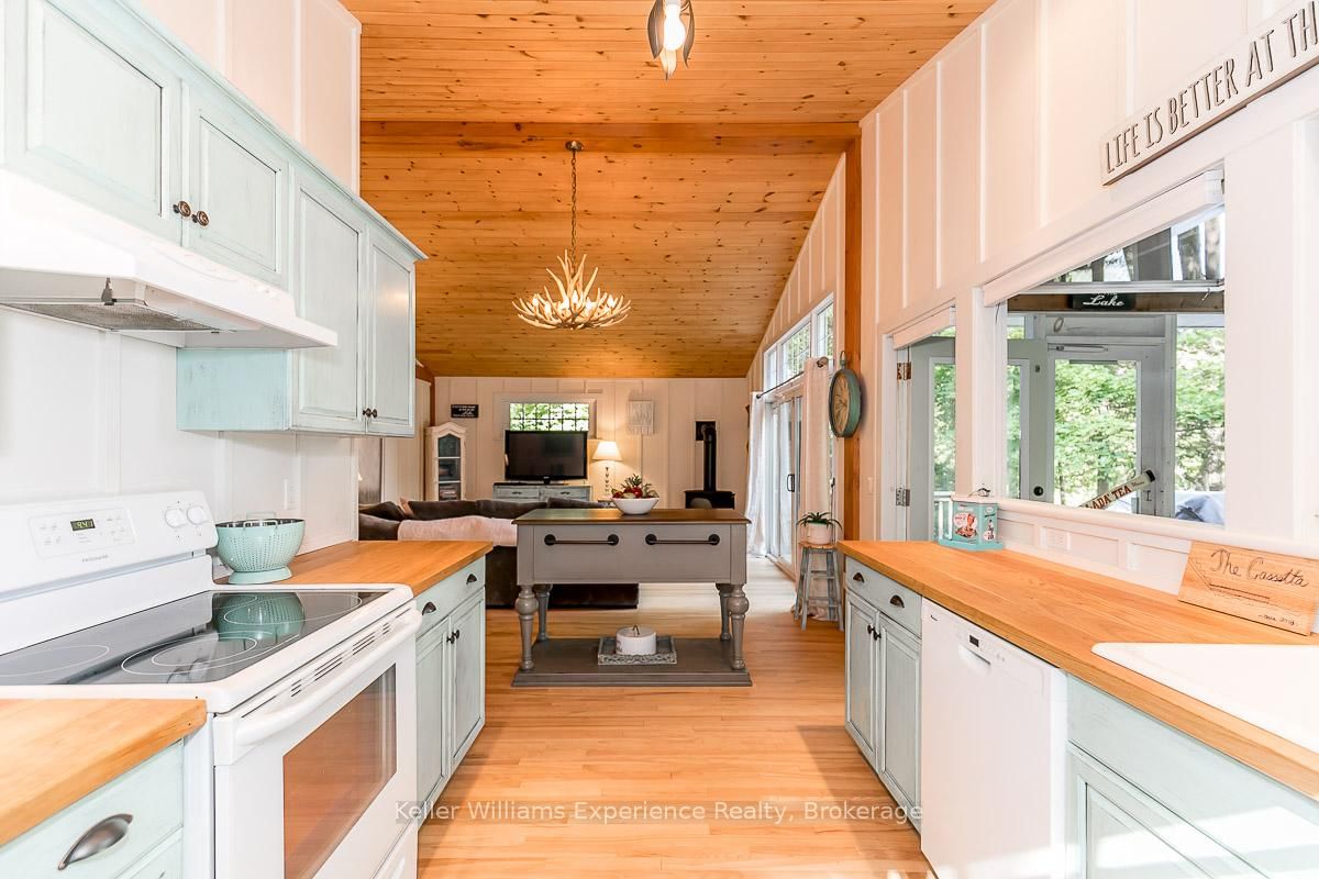 1123 Stone Gate Lane • Bracebridge, ON photo 17
