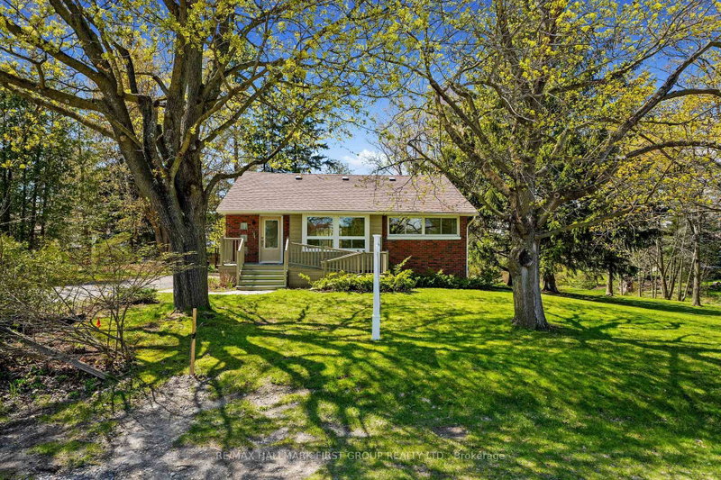 home for sale on 130 Lyle Street S