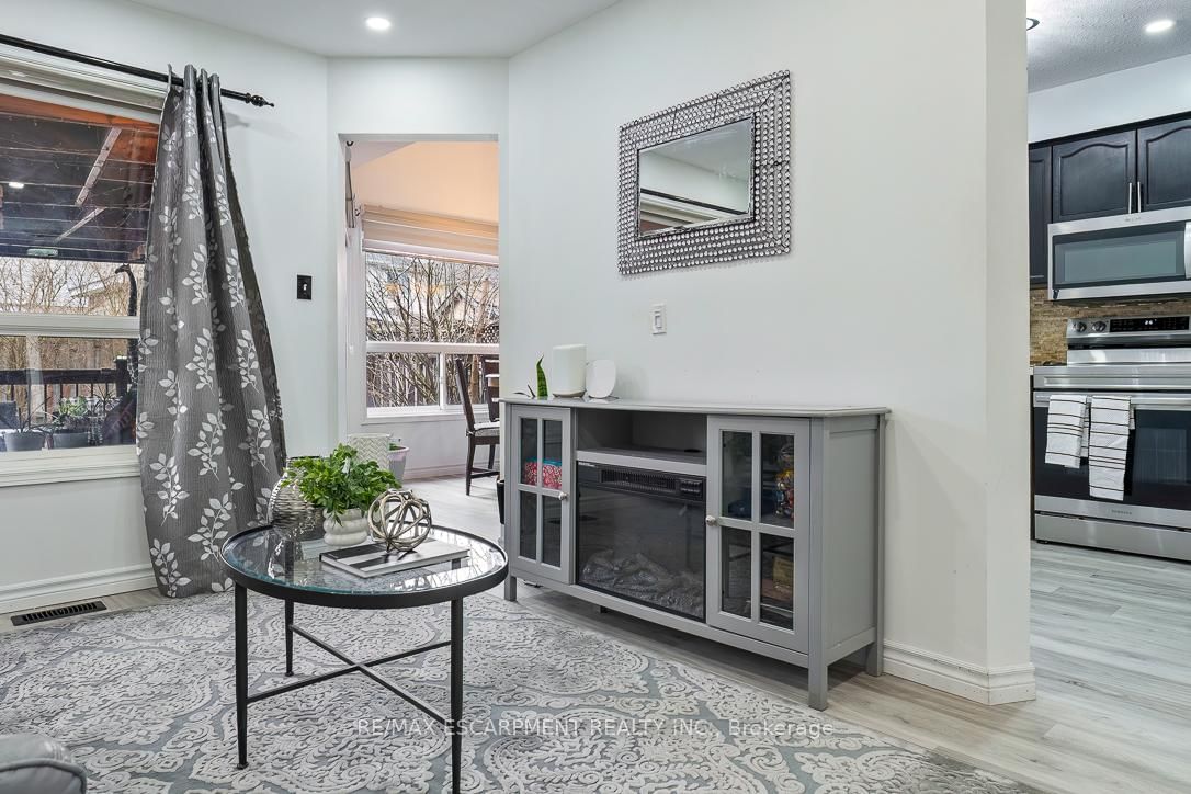 45 Hawkins Drive • Cambridge, ON photo 12