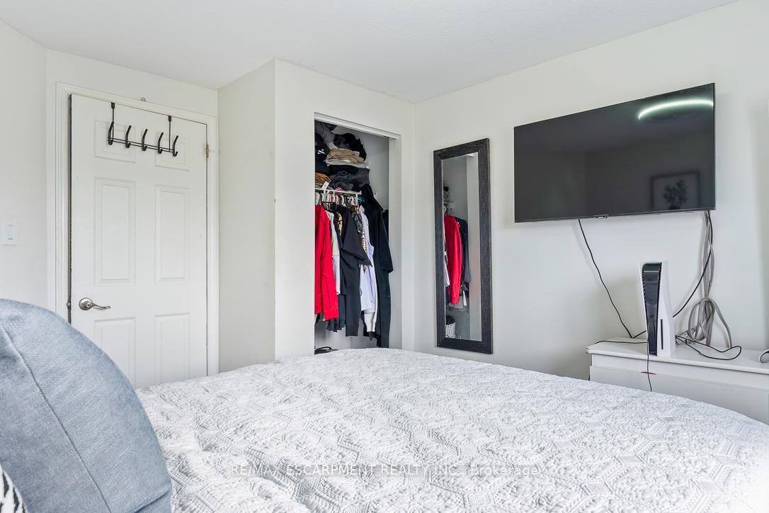 45 Hawkins Drive • Cambridge, ON photo 28