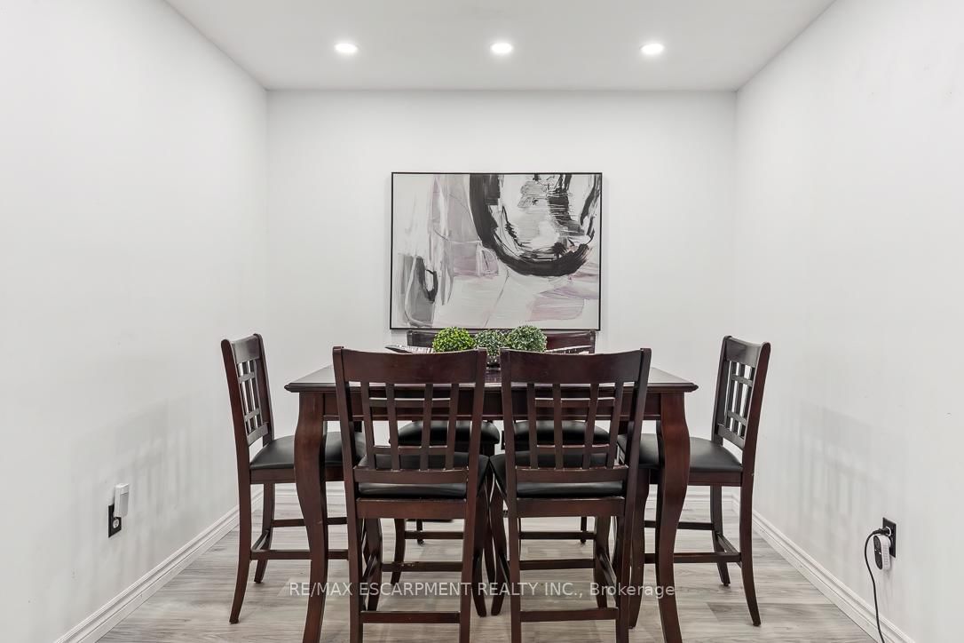 45 Hawkins Drive • Cambridge, ON photo 6