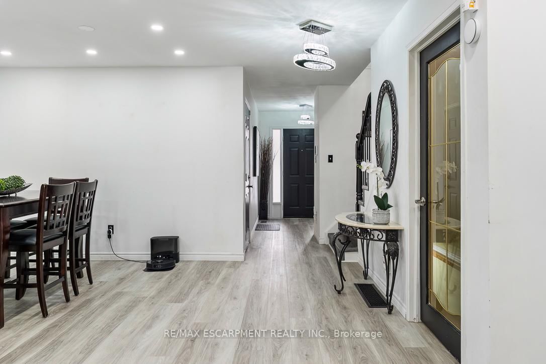 45 Hawkins Drive • Cambridge, ON photo 8