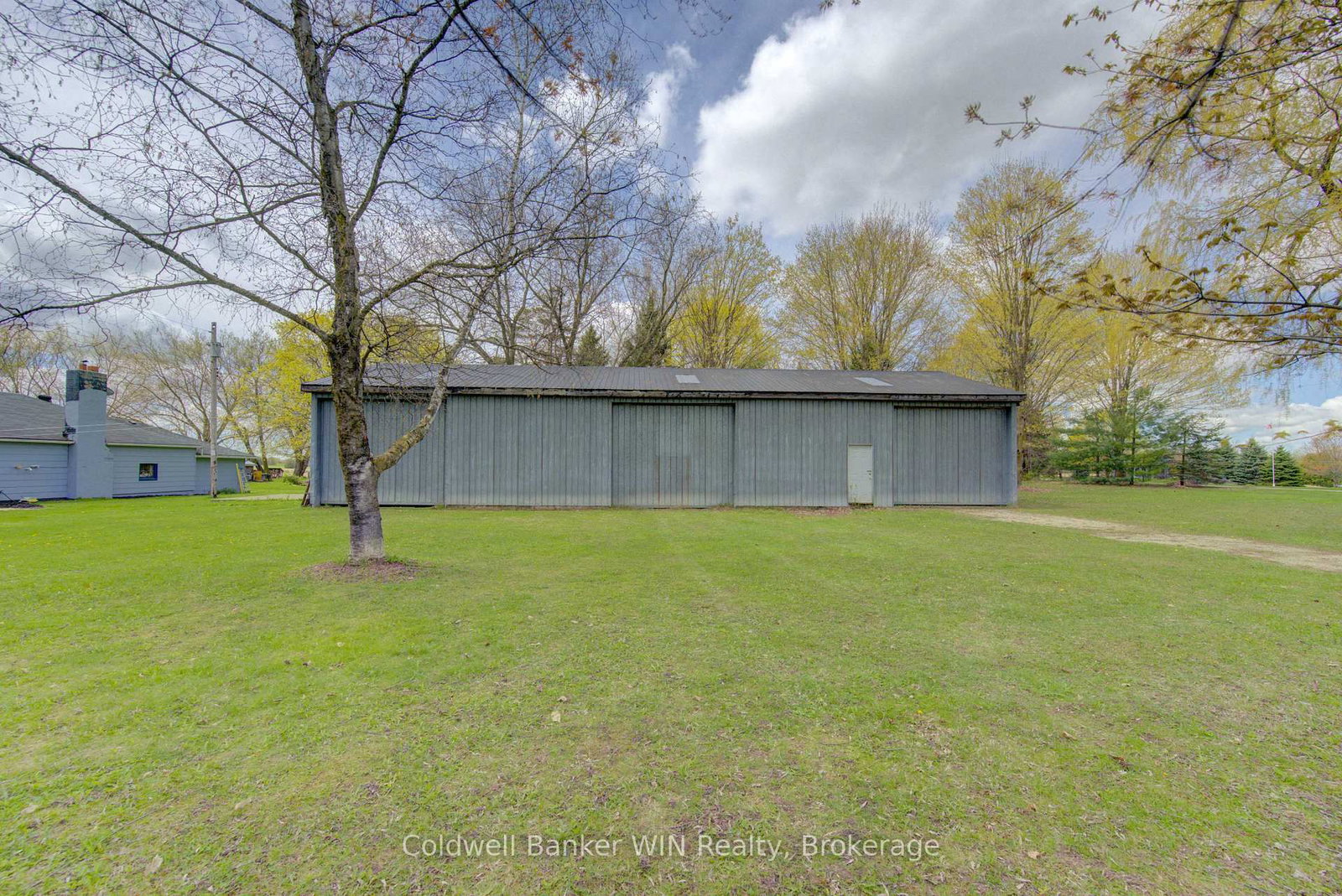 186 Mcfarlin Drive • West Grey, ON photo 33