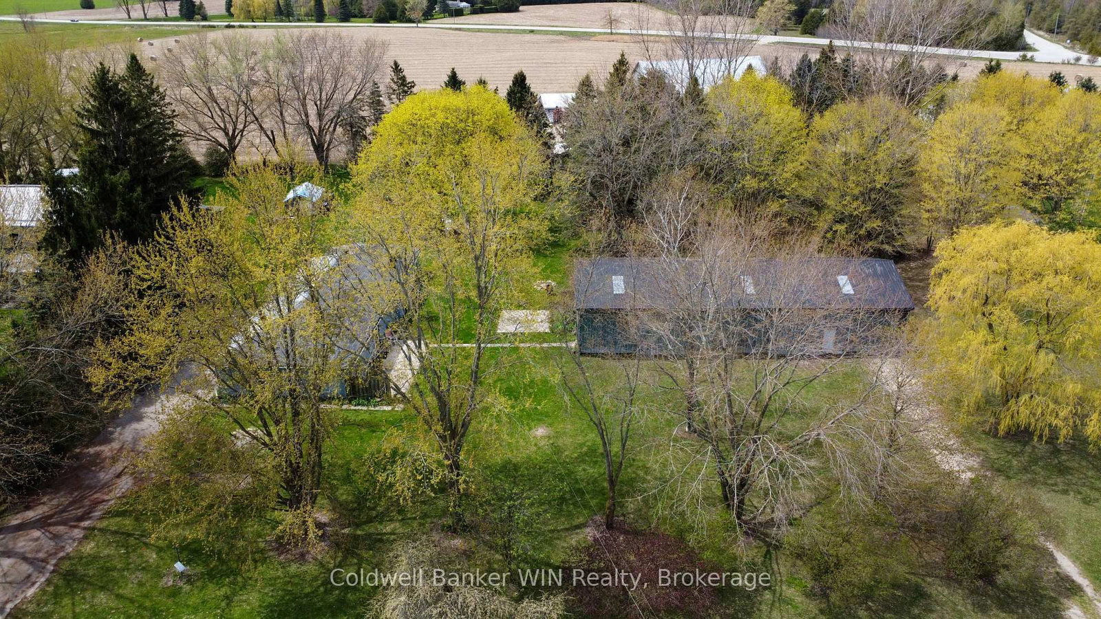 186 Mcfarlin Drive • West Grey, ON photo 41