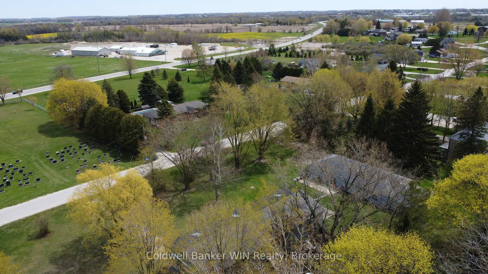 186 Mcfarlin Drive • West Grey, ON photo 44