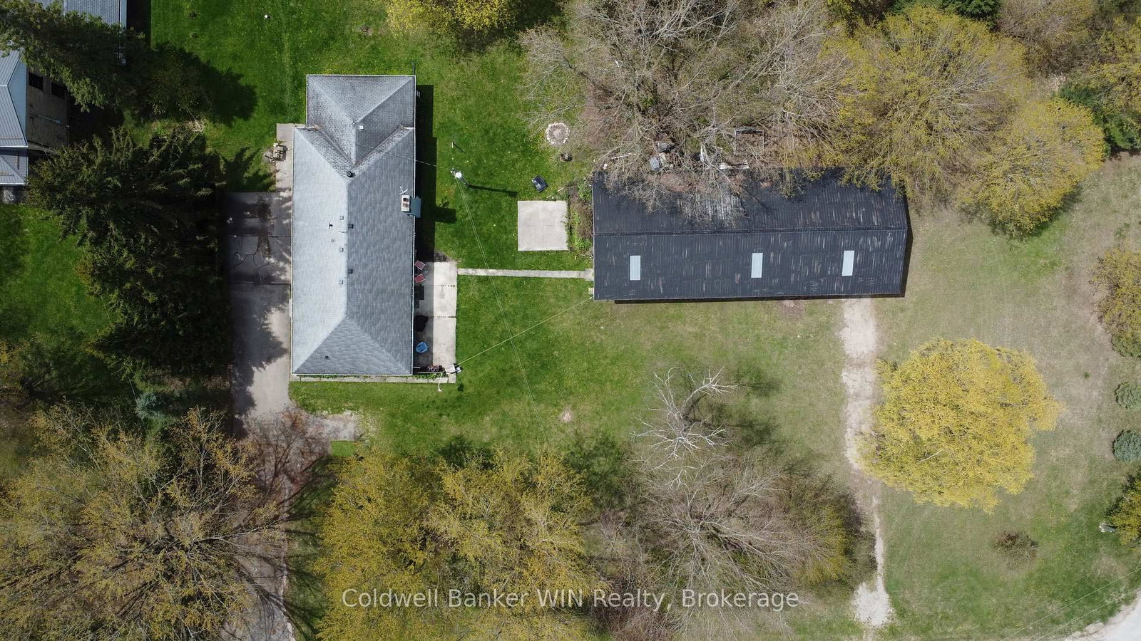 186 Mcfarlin Drive • West Grey, ON photo 47