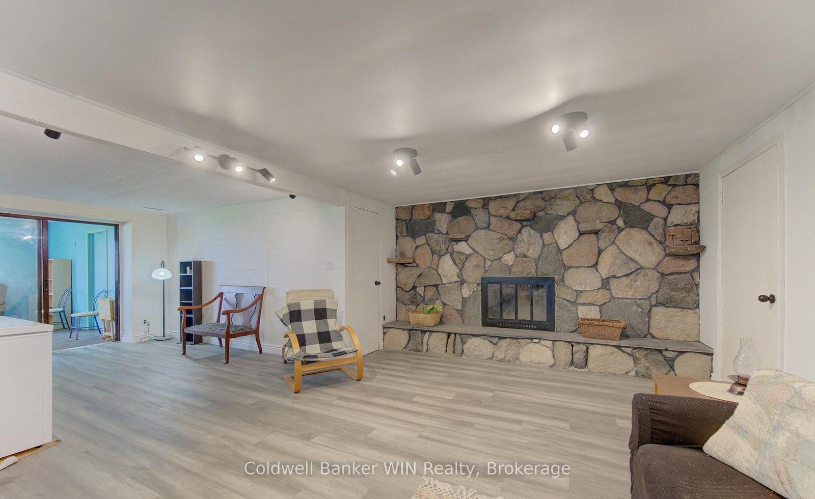186 Mcfarlin Drive • West Grey, ON photo 6