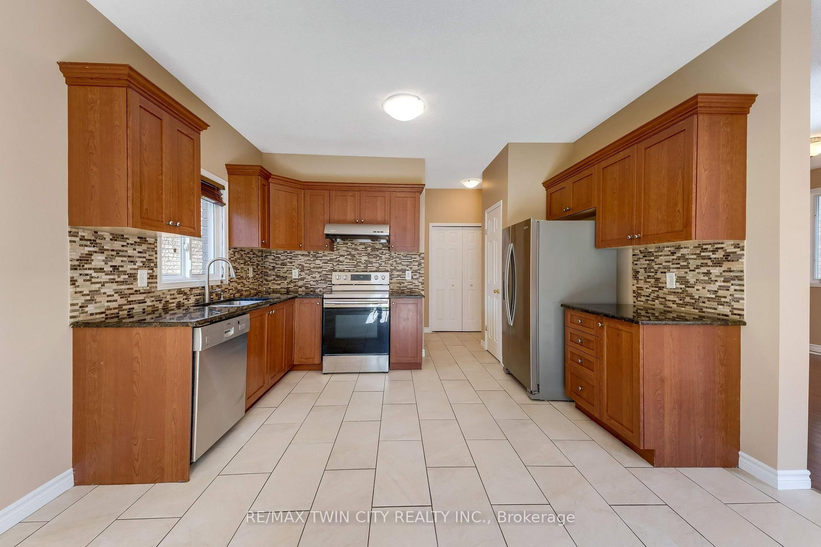 15 Isabella Street - Photo 11