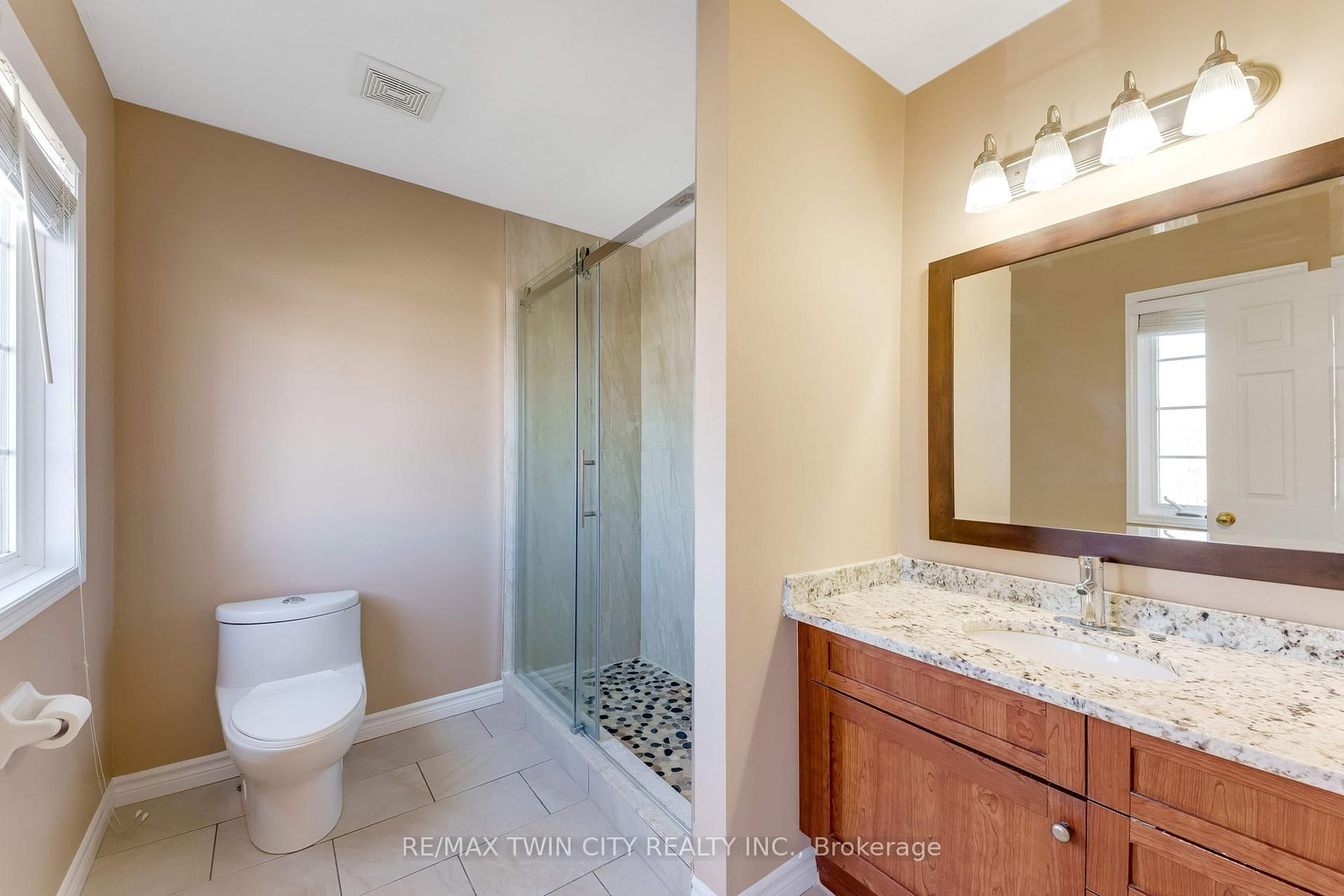 15 Isabella Street - Photo 33