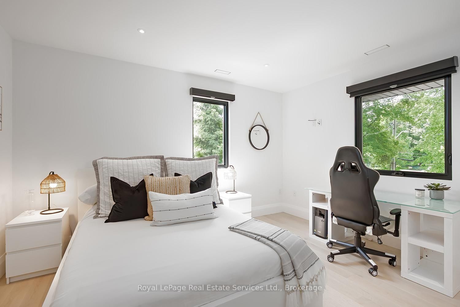 111 Judith Crescent - Photo 17