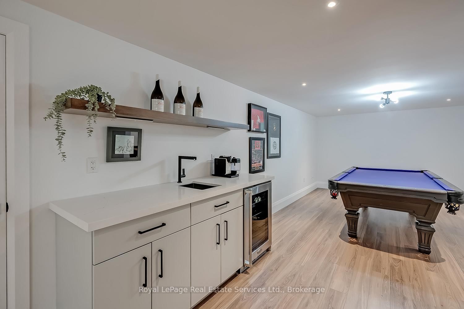 111 Judith Crescent - Photo 21