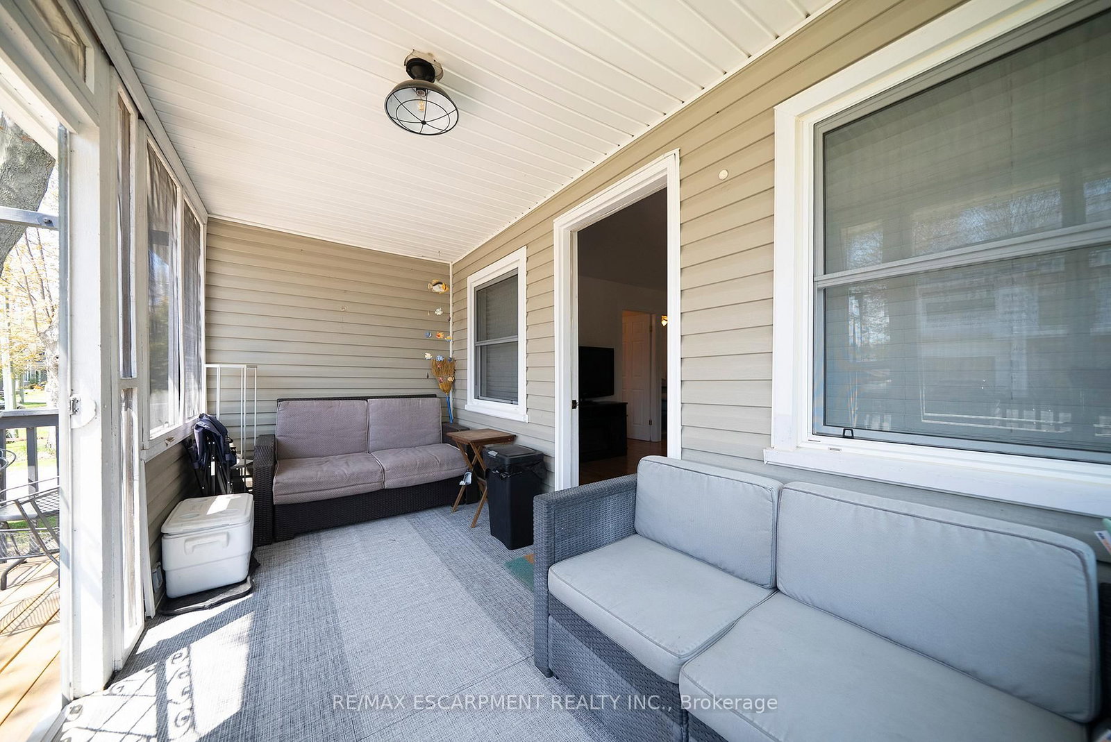 21 FERRIS Street • Norfolk, ON photo 6
