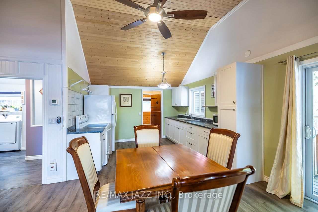 37343 N Highway 62 • Maynooth, ON photo 16