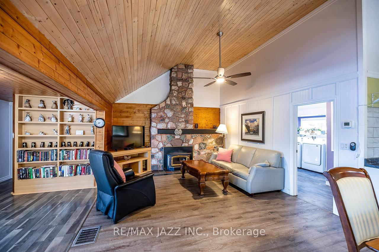 37343 N Highway 62 • Maynooth, ON photo 20