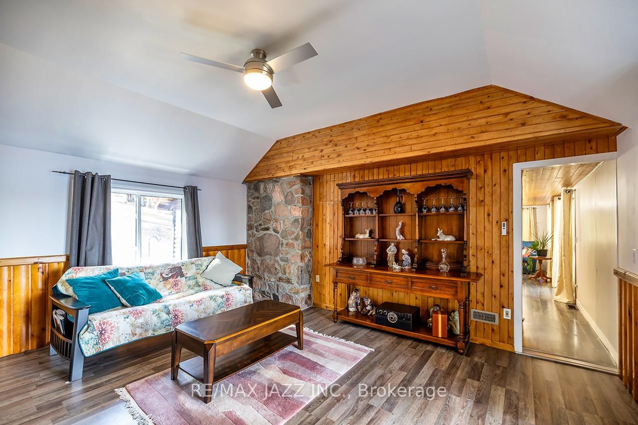 37343 N Highway 62 • Maynooth, ON photo 30