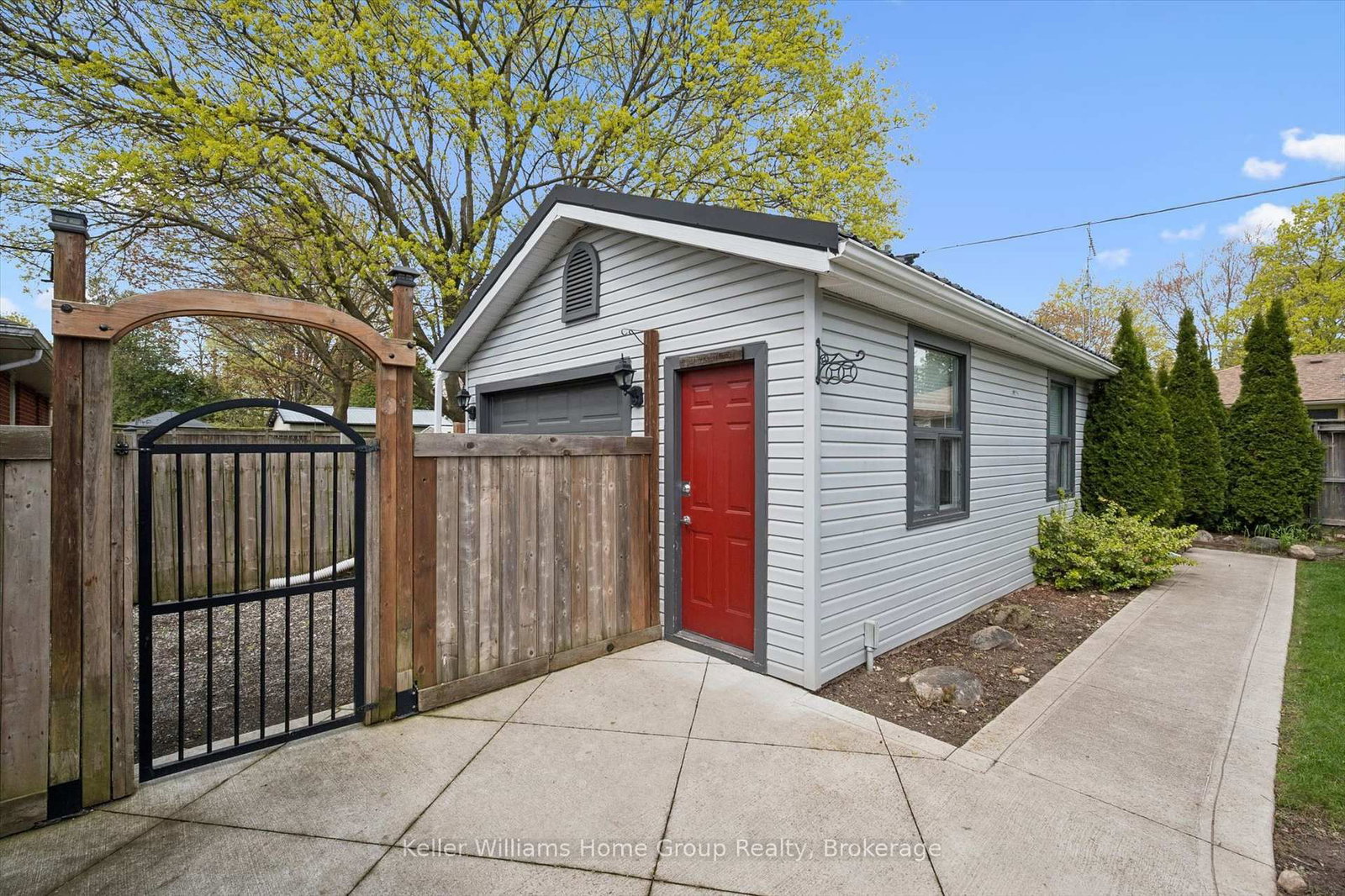 10 Sumac Place - Photo 32