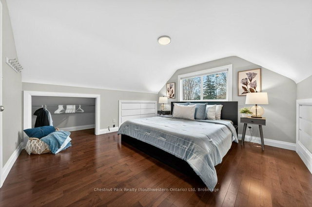 76 Freeman Avenue