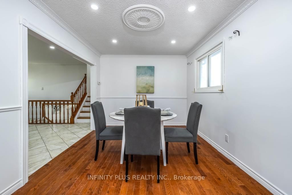 180 St Jerome Crescent - Photo 12