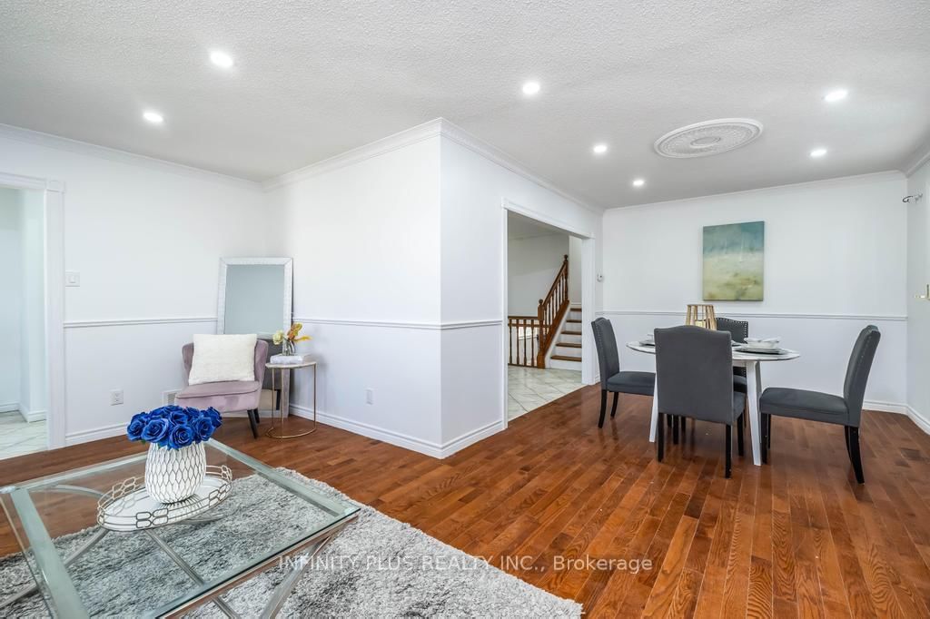 180 St Jerome Crescent - Photo 9
