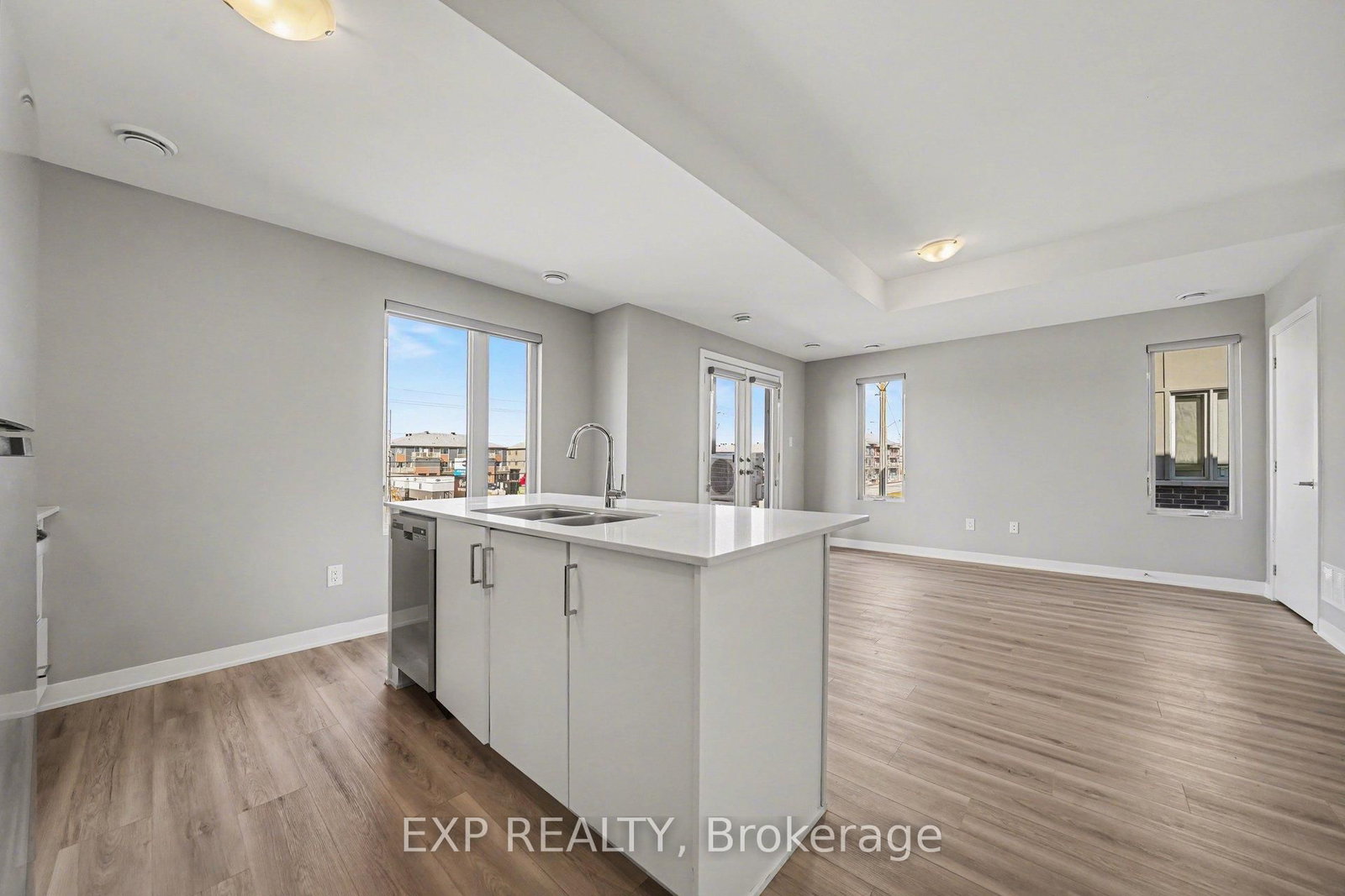 2383 Tenth Line, Unit B - Photo 3