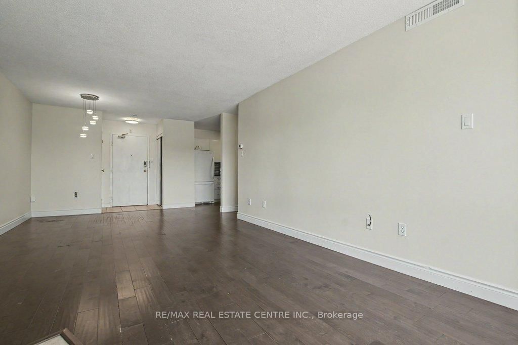15 Hofstetter Avenue, Unit 313 - Photo 12