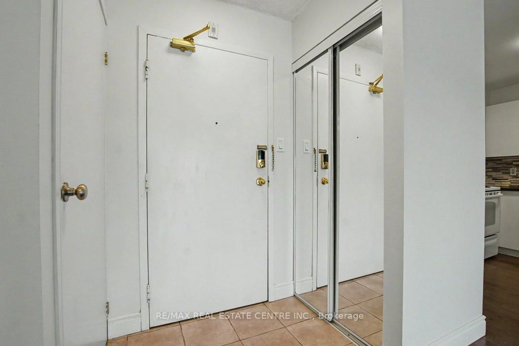 15 Hofstetter Avenue, Unit 313 - Photo 7