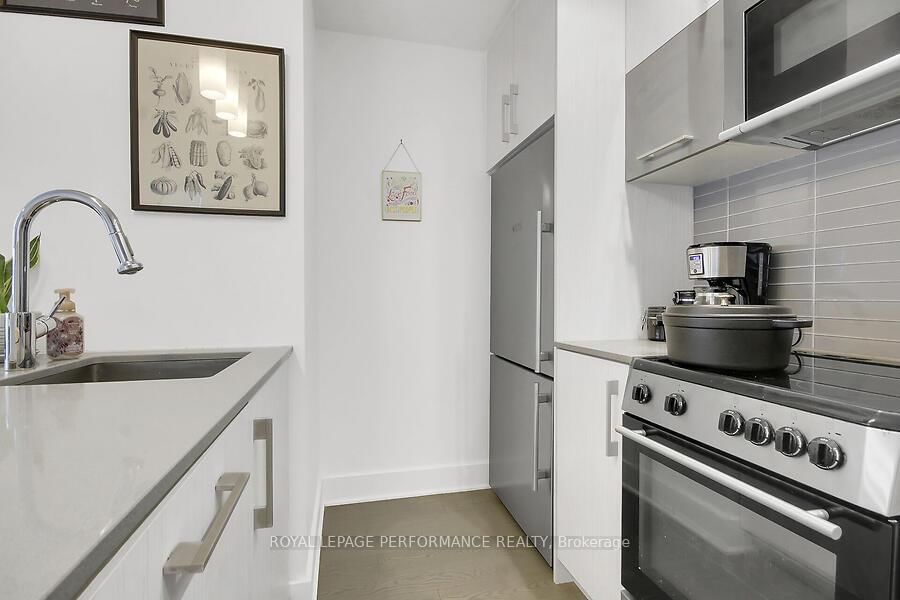 255 Bay Street, Unit 1602 - Photo 21