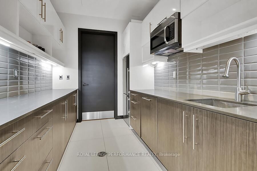 255 Bay Street, Unit 1602 - Photo 39
