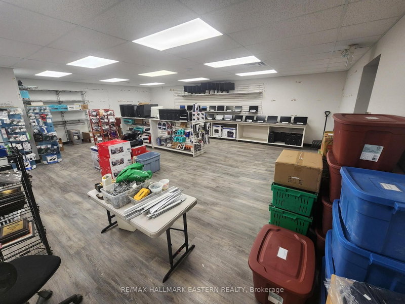 873 High St photo 4
