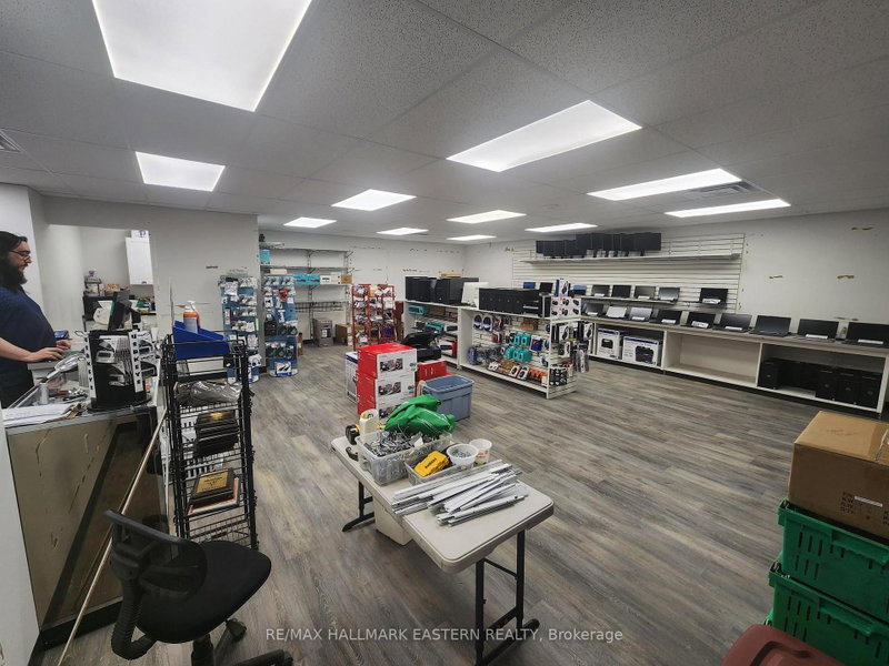 873 High St photo 5