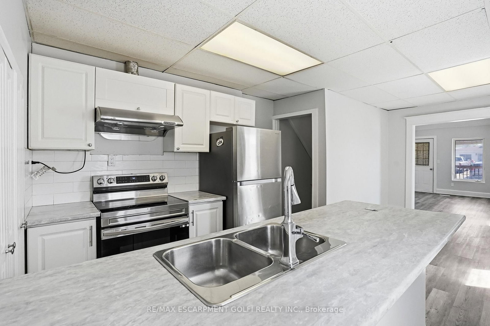 5671-5673 Desson Avenue - Photo 12
