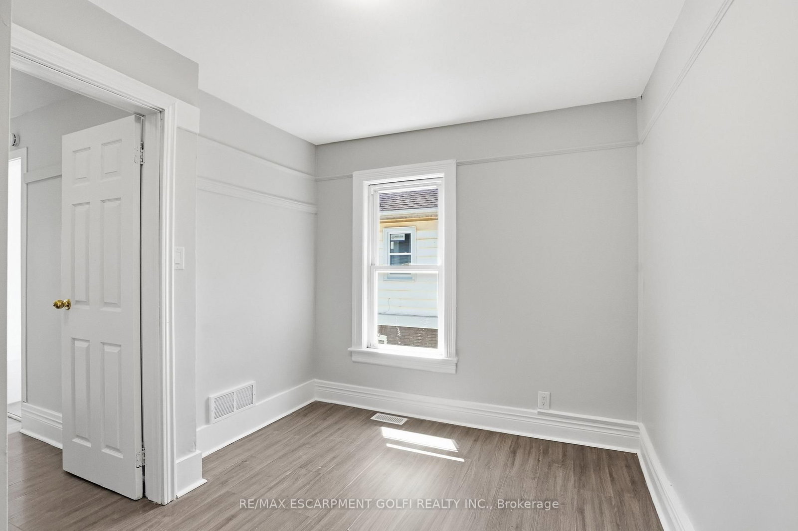 5671-5673 Desson Avenue - Photo 20