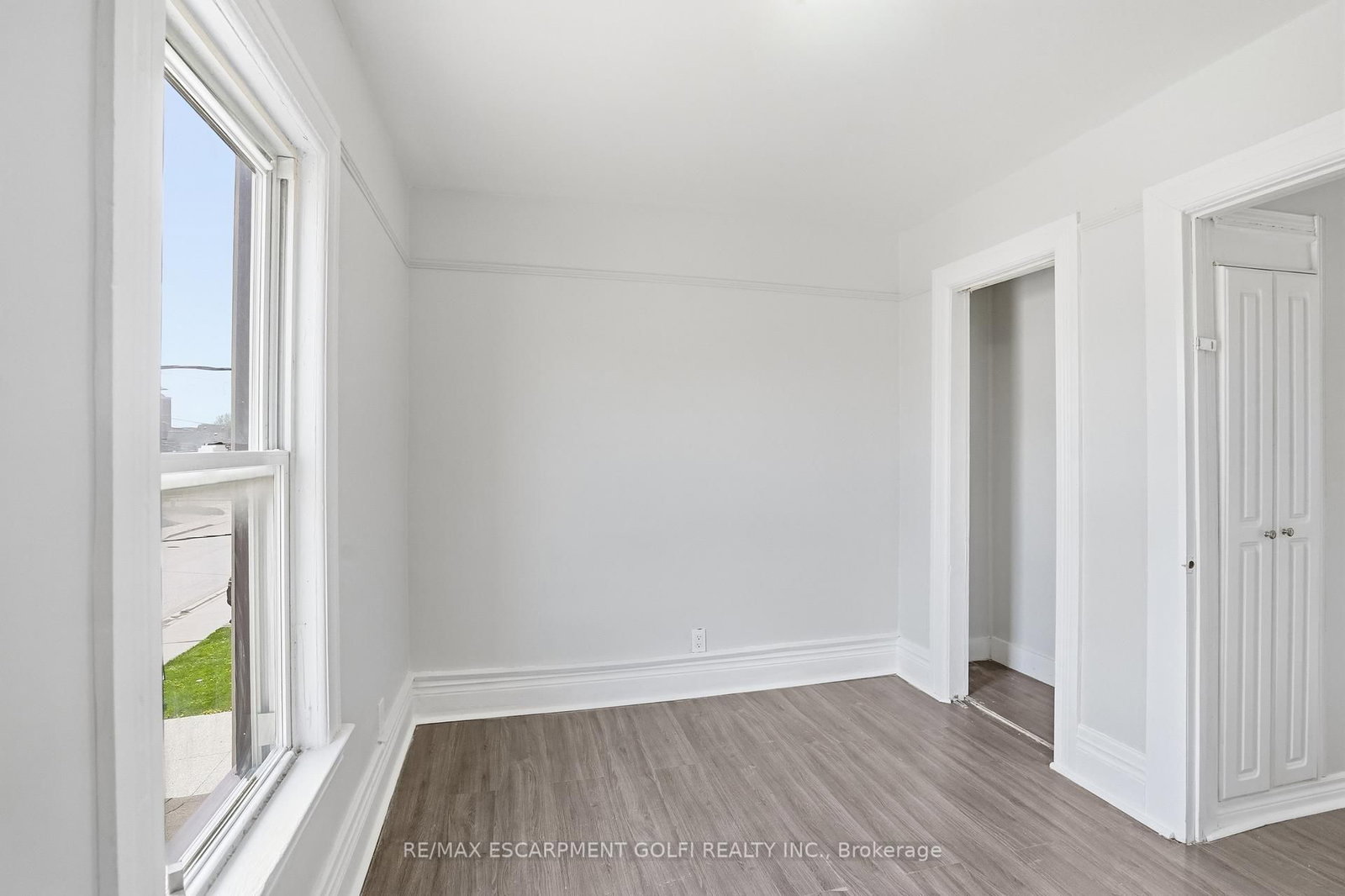 5671-5673 Desson Avenue - Photo 22