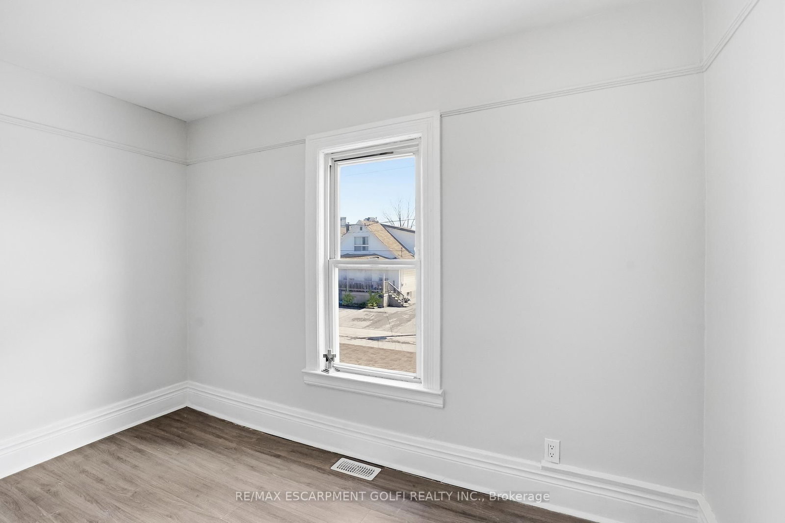 5671-5673 Desson Avenue - Photo 23