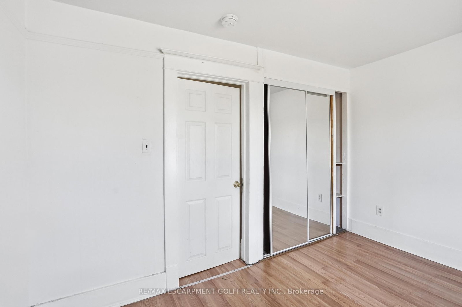 5671-5673 Desson Avenue - Photo 36