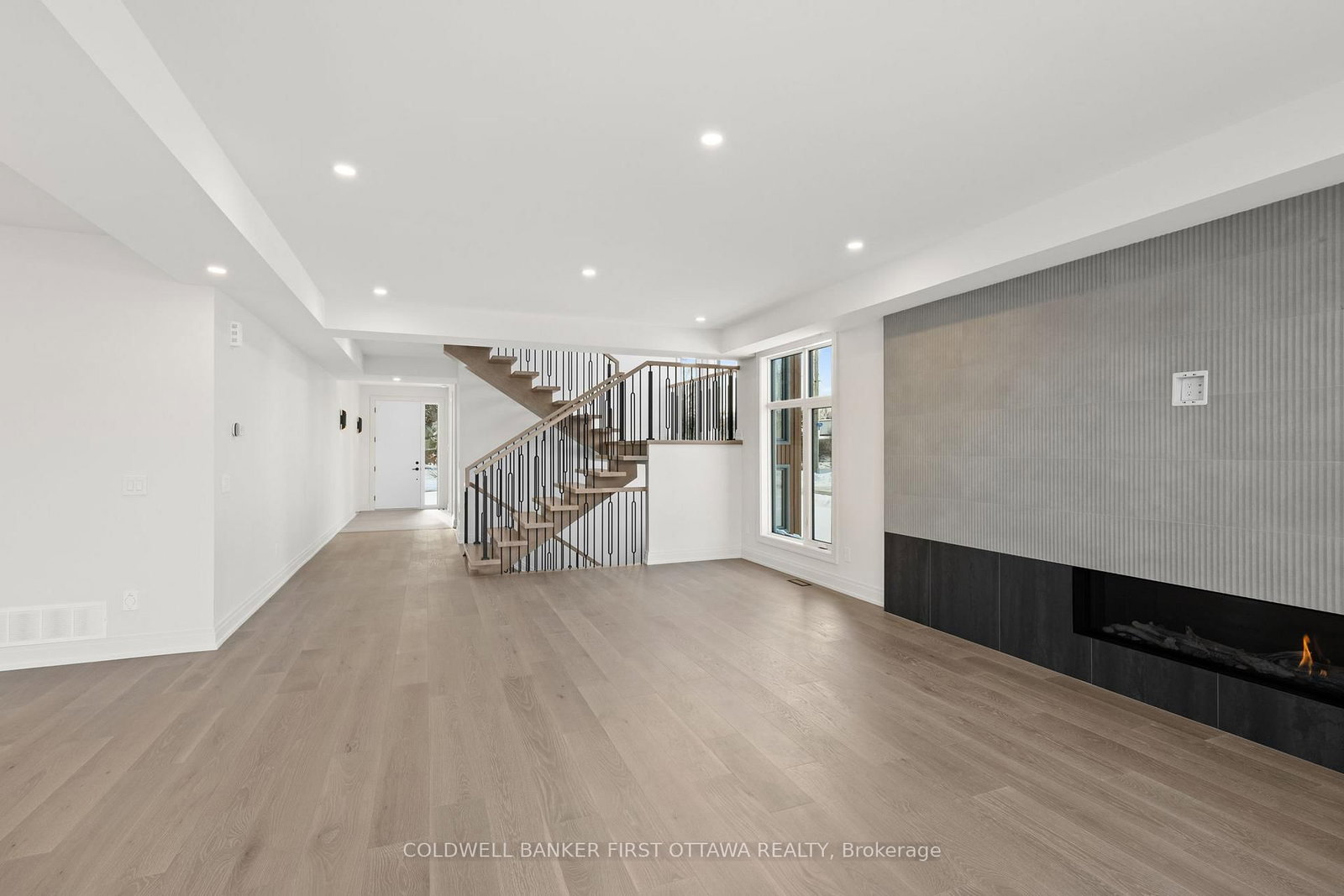 93 LOTTA Avenue • Ottawa, ON photo 12