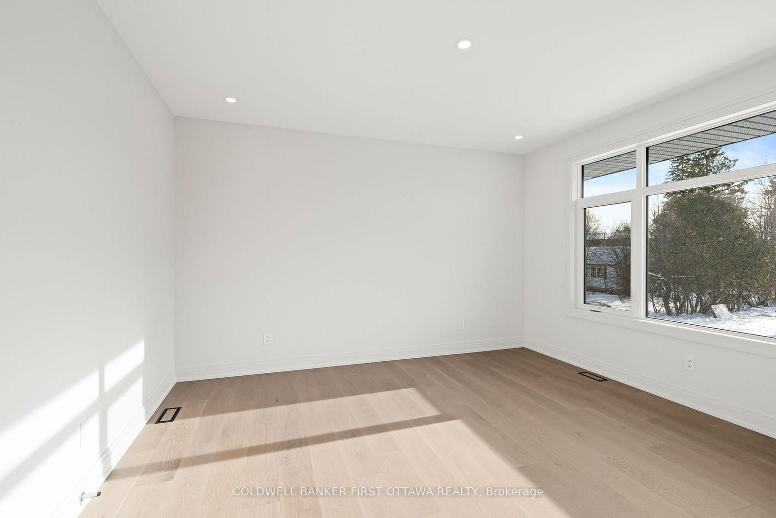 93 LOTTA Avenue • Ottawa, ON photo 36