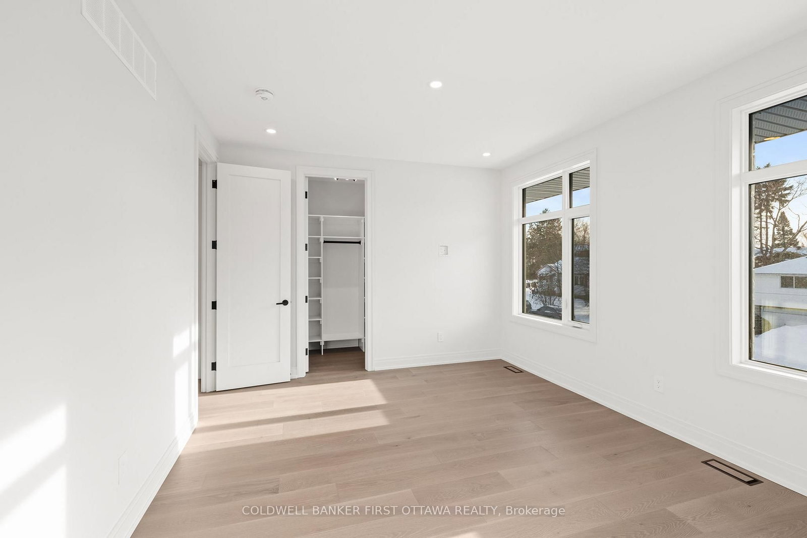 93 LOTTA Avenue • Ottawa, ON photo 37
