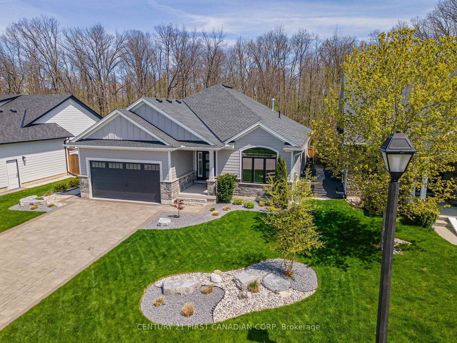 65 Deerfield Road, Lambton Shores, photo 1