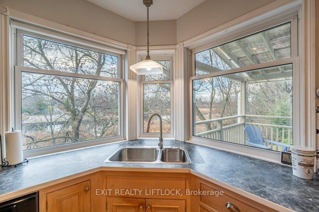57 E King Street • Kawartha Lakes, ON photo 17