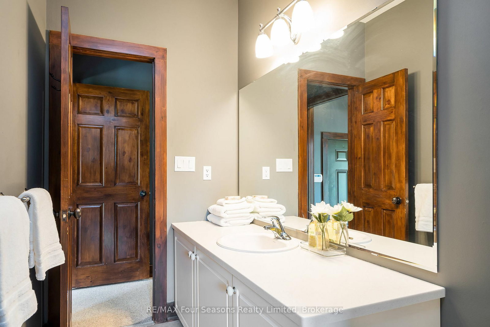 106 Venture Boulevard - Photo 25