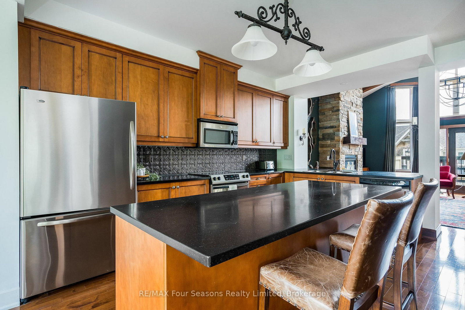 106 Venture Boulevard - Photo 4